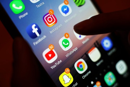 Tips to Control Social Media Addiction